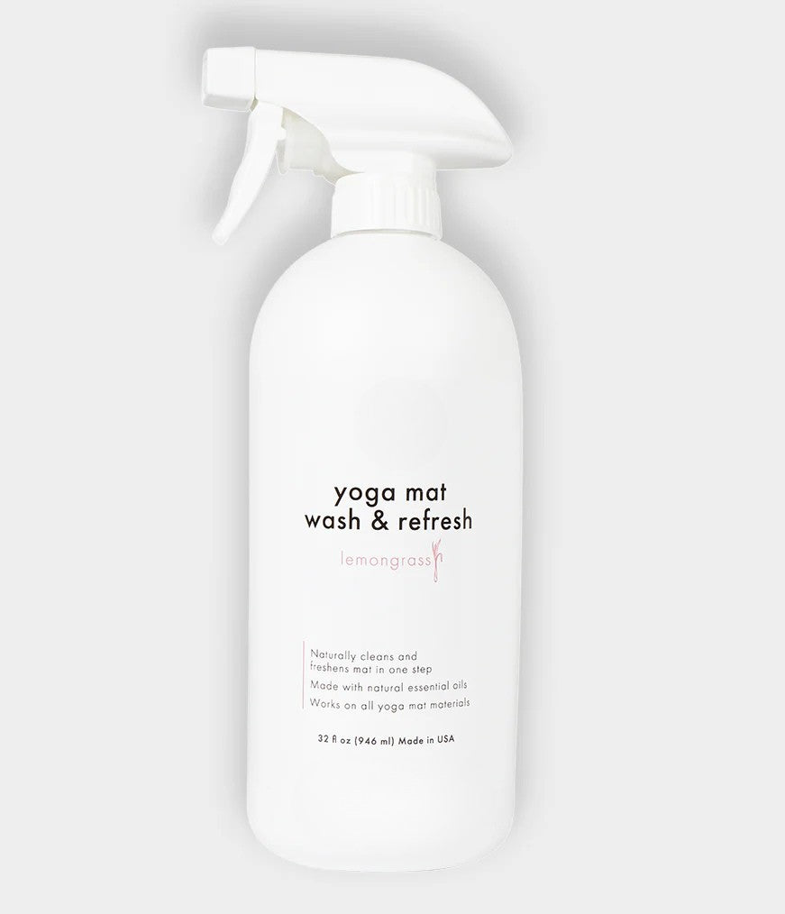 Lavage et rafraîchissement du tapis de yoga