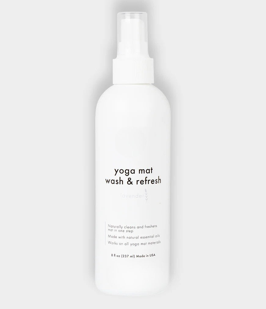 Lavage et rafraîchissement du tapis de yoga